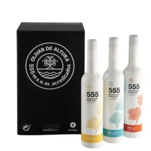 555: Olive Oil Gift Box 3 bottles from Spain (500 ml each one)