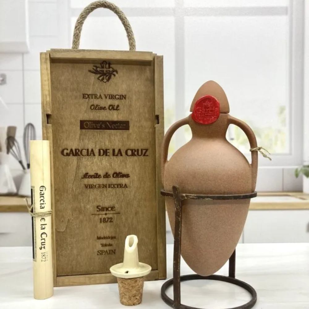 Garcia de la Cruz Master Coupage Olive Oil Amphora 4